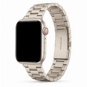 Apple Watch Classic Link Schakelband Starlight, weergave bij een Apple Watch