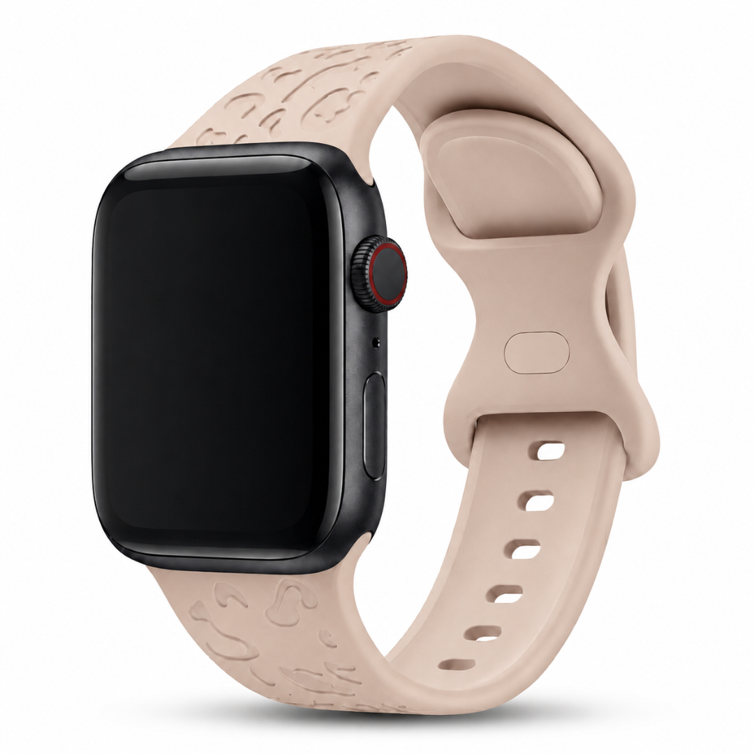Apple Watch Panterprint Siliconen Bandje Beige, weergave bij een Apple Watch