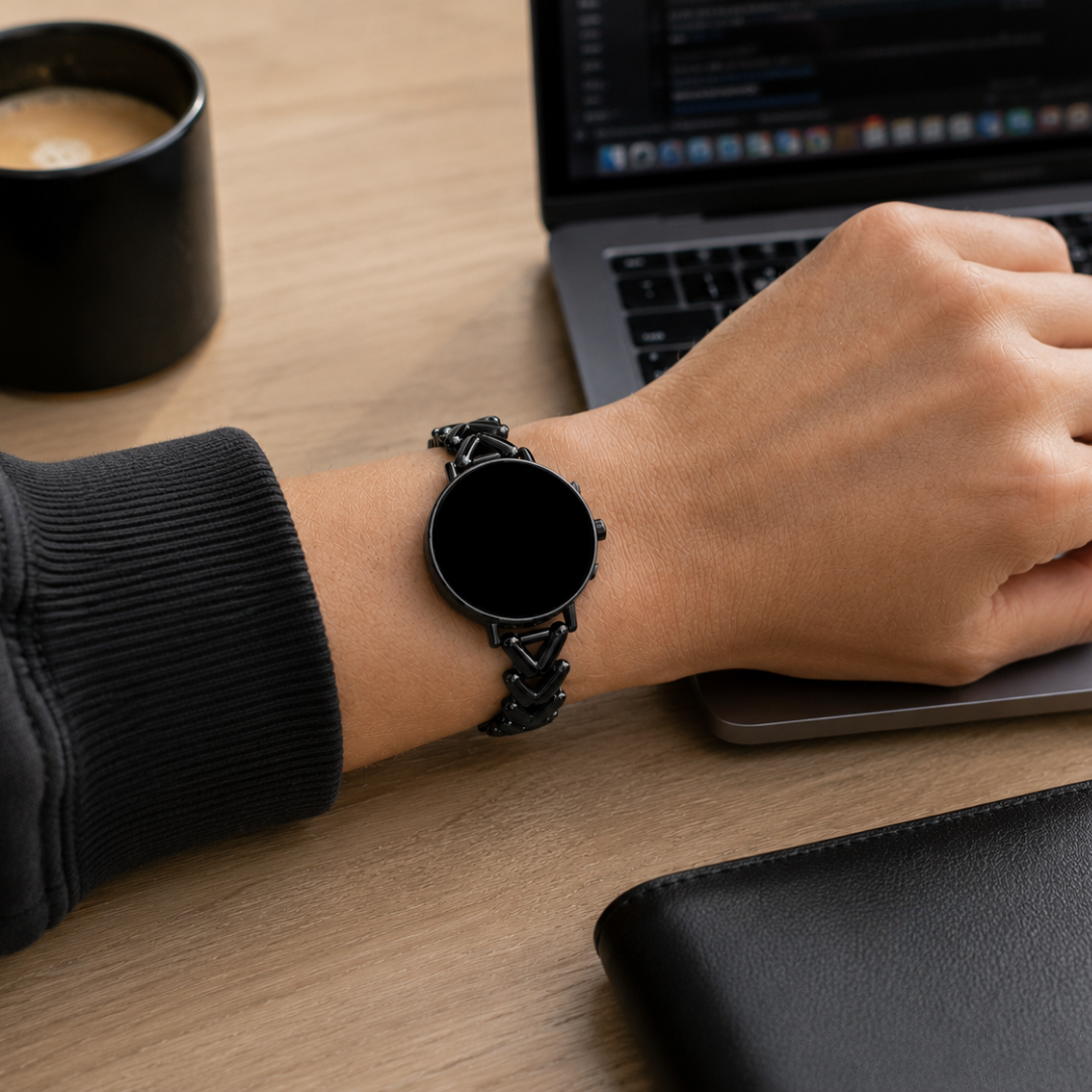 Samsung Galaxy Watch V-Schakelband Zwart, gedragen om de pols