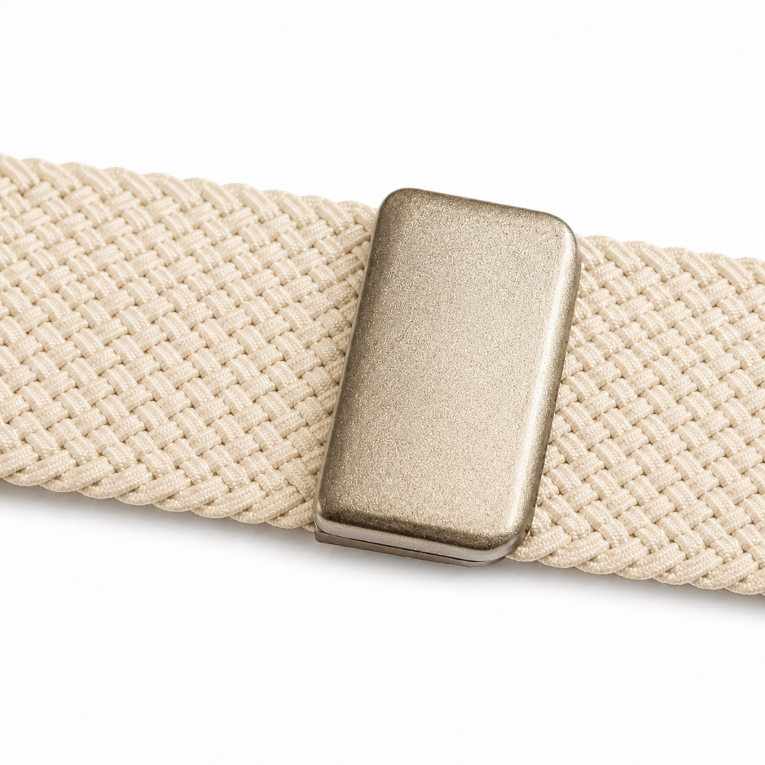 Apple Watch Gevlochten Bandje Starlight, detail van het sluitingsgedeelte