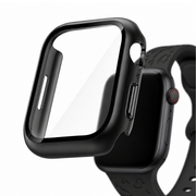 Apple Watch 2-in-1 Hoesje met Screenprotector Zwart, weergave bij een Apple Watch